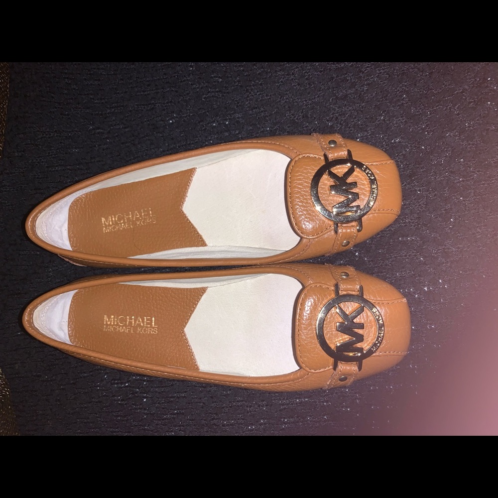 I’m selling flats